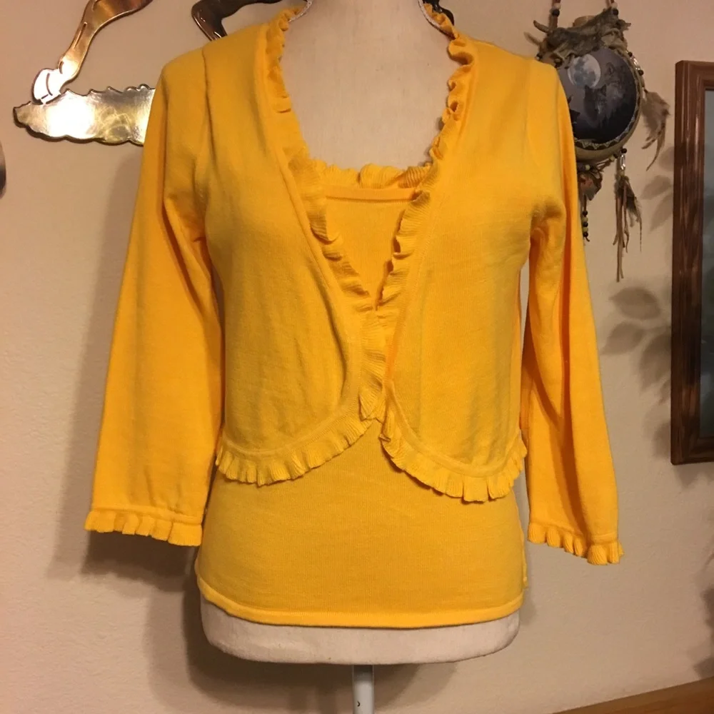 Forenza mustard 2-piece tank and shrug set NWT S